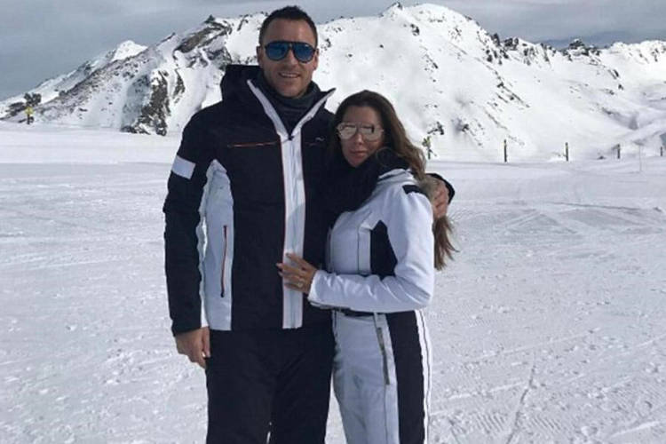 Is your ski holiday selfie worth the risk Is your ski holiday selfie worth the risk