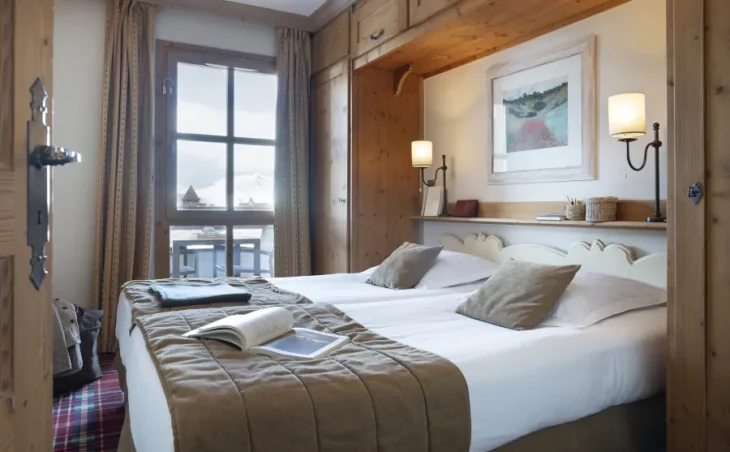 Le Village Apartments - 40