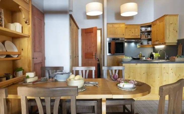 Le Village Apartments - 25