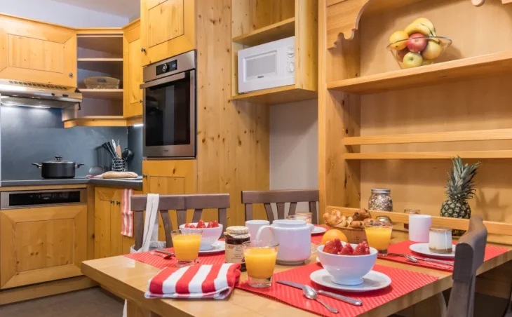 Le Village Apartments - 32