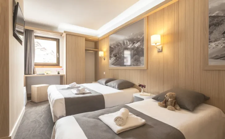 Hotel Club Les Arolles - 3