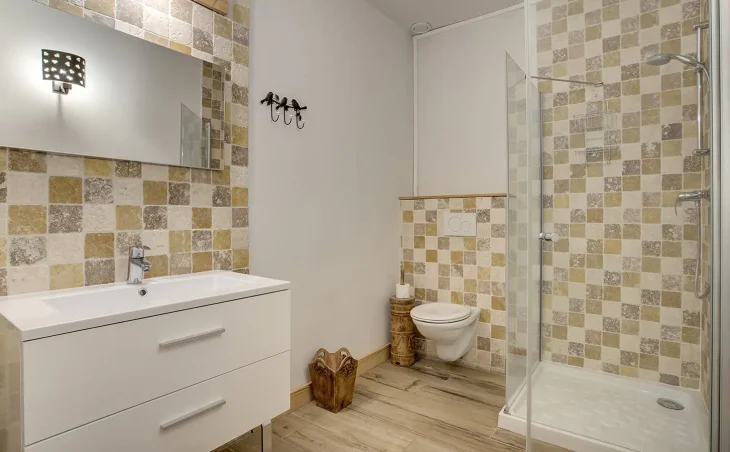 Chalet Hellebore - 4