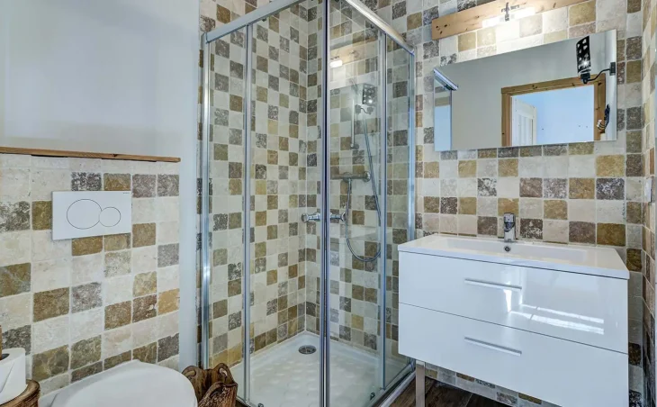 Chalet Hellebore - 6