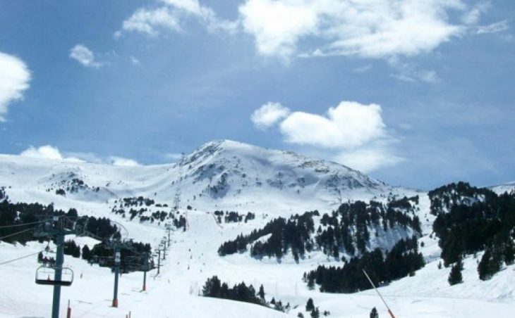 Ski holidays in Canillo. The tree-lined pistes of Canillo Ski resort in Andorra.