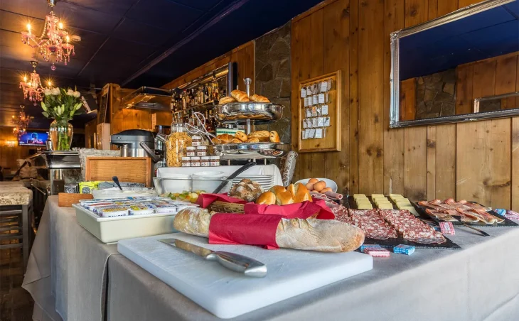 Ski Hotel Courchevel Olympic (Hotel B&B) - 7