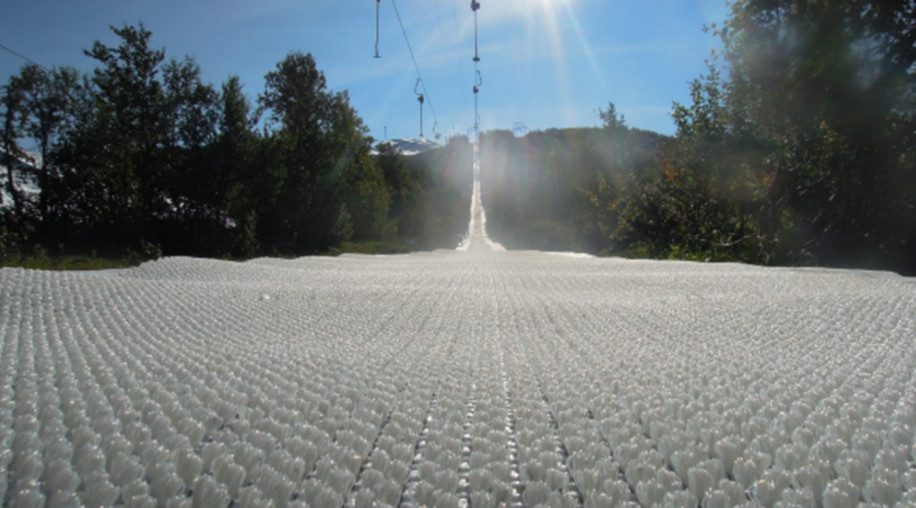 Is Mr Snow the future of skiing with global warming? | Ski Line