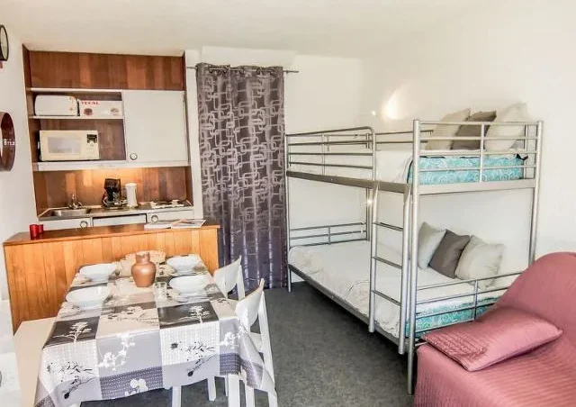 Apartment Brelin Evons R05 - 13