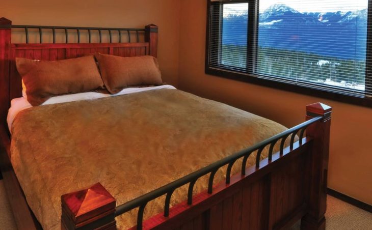 Glacier Mountaineer Lodge - 3