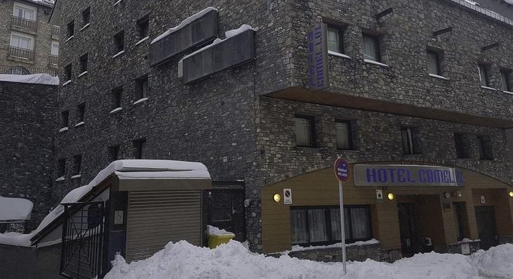 Hotel Camellot - 2