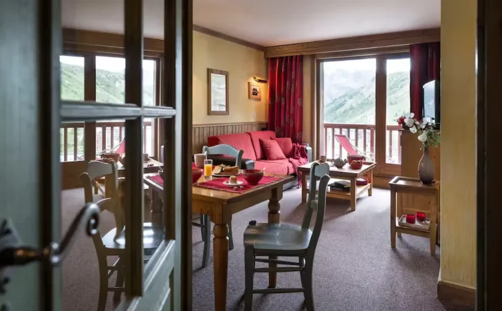 Village Montana Apartments - 10