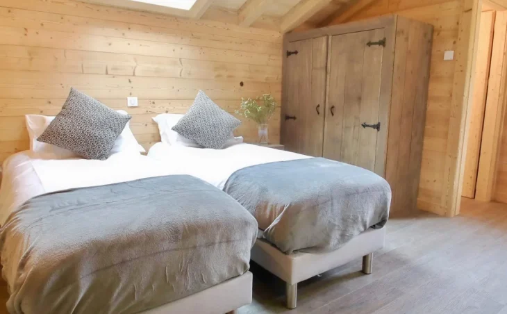 Forest Lodge – Summer - 12