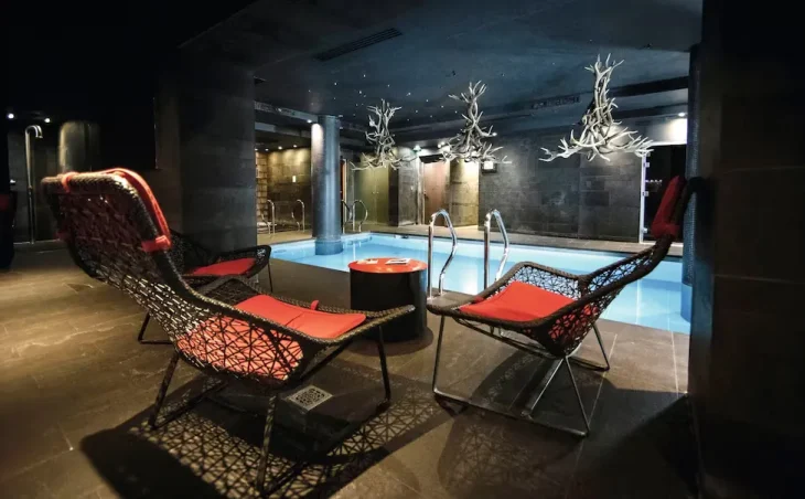 Avenue Lodge Hotel - 10