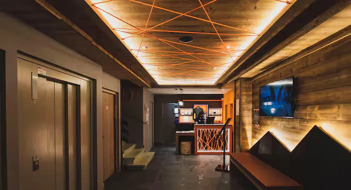 Base Camp Lodge - 11
