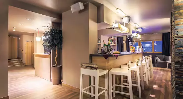 Hotel Le Grand Aigle, Villeneuve - 3