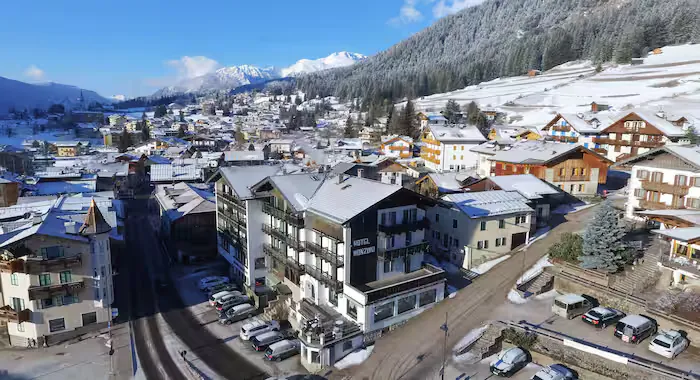 Hotel Monzoni (Pozza di Fassa) - 1