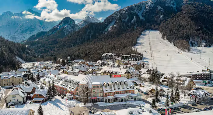 Hotel Ramada & Suites Kranjska Gora - 11