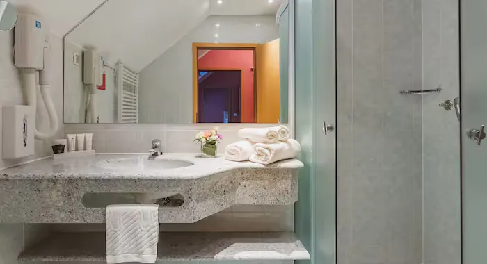 Hotel Ramada & Suites Kranjska Gora - 10