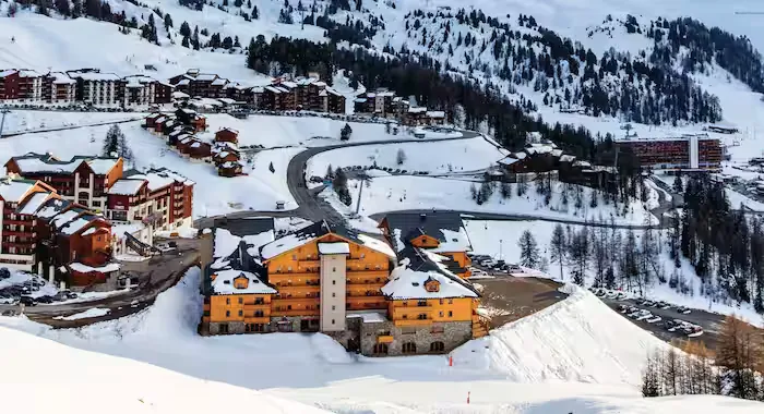 Sun Valley Apartments - 1