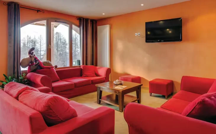 Sun Valley Apartments - 4