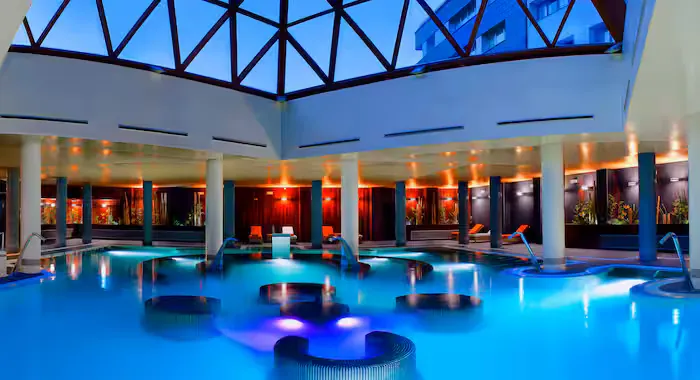 Hotel Melia Sol y Nieve - 23