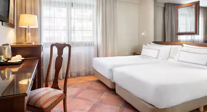 Hotel Melia Sol y Nieve - 2