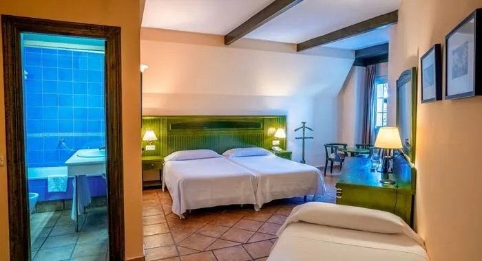 The Mountains Hotel - 3