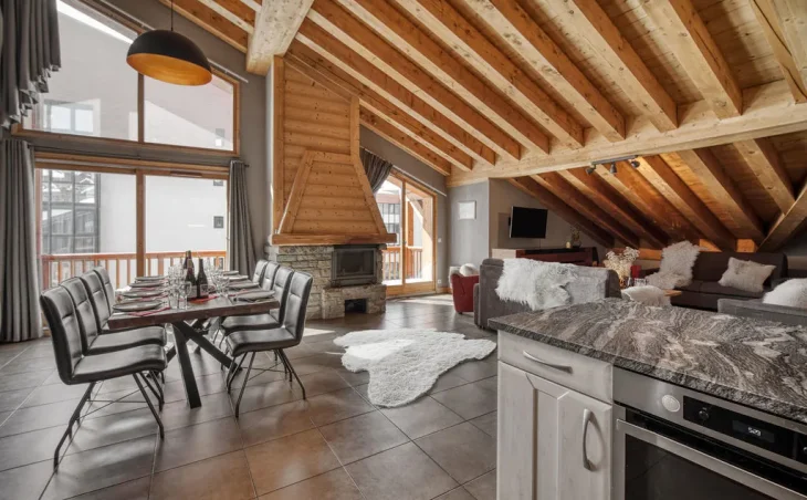 Sabot Penthouse - 1