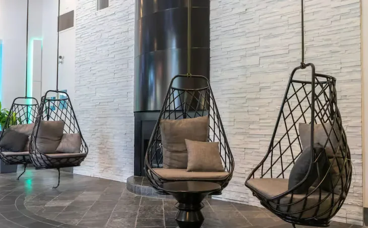 Aava Whistler Hotel - 10