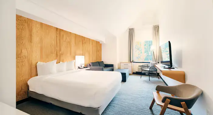 Aava Whistler Hotel - 12