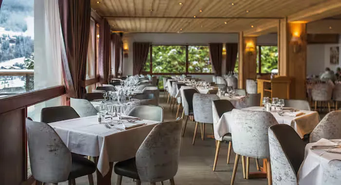 Alpen Roc Hotel - 11