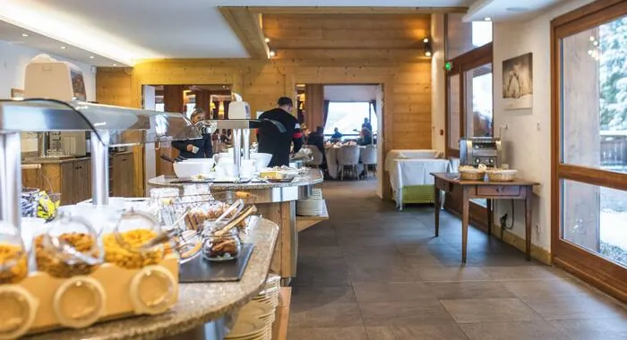 Alpen Roc Hotel - 15