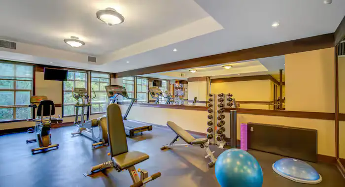 Blackcomb Springs Suites - 8