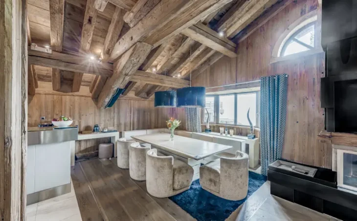 Chalet Carat - 22