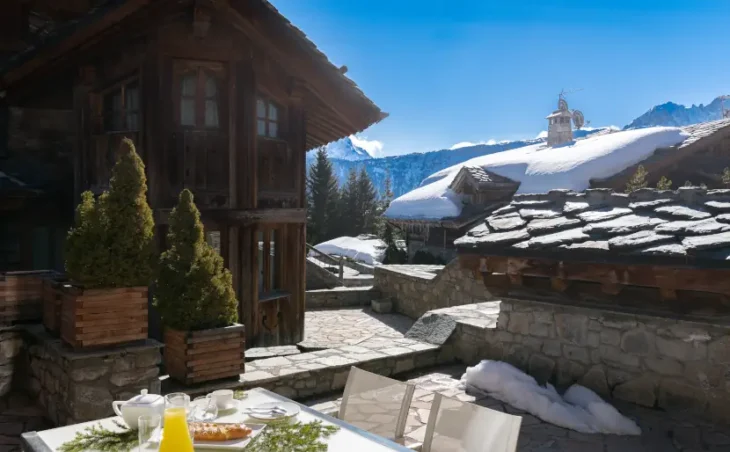 Chalet Carat - 18