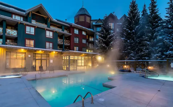 Delta Hotels by Marriott Whistler Village Suites - 9