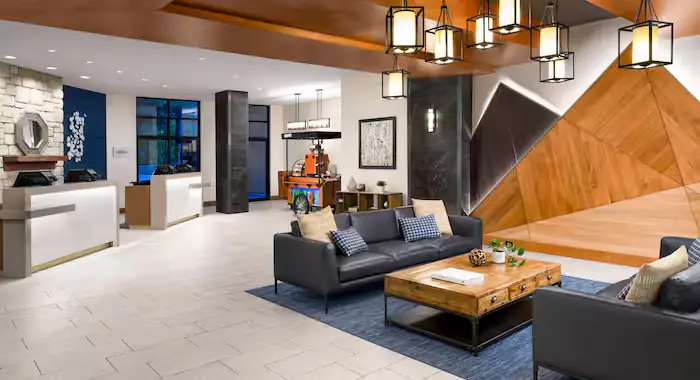 Delta Hotels by Marriott Whistler Village Suites - 14