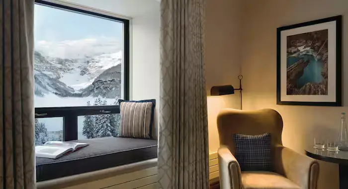 Fairmont Chateau Lake Louise - 12