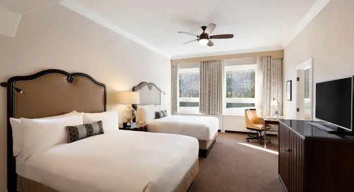 Fairmont Chateau Lake Louise - 3