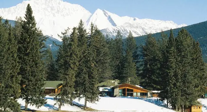 Fairmont Jasper Park Lodge - 3