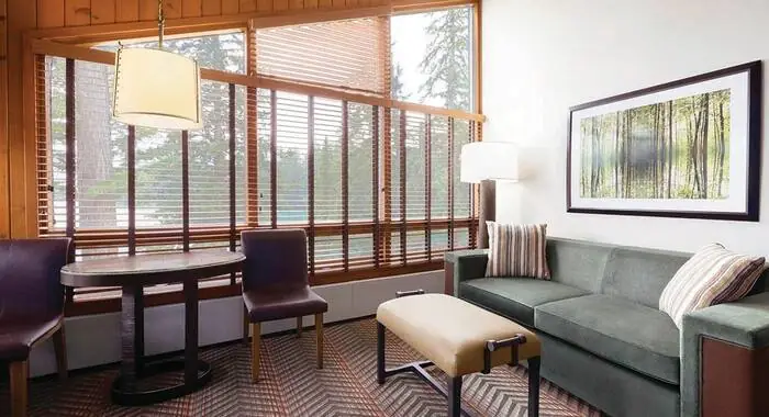 Fairmont Jasper Park Lodge - 16