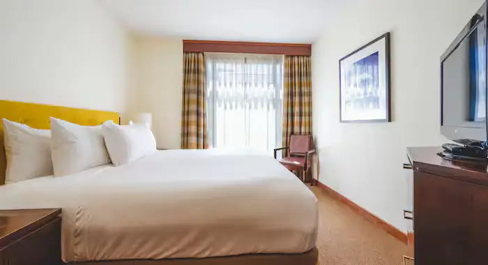 Pan Pacific Whistler Village Centre - 11