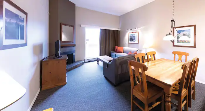 Tantalus Lodge Resort - 4