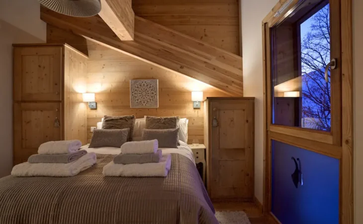 Chalet Aphylla (Self-Catered) - 10