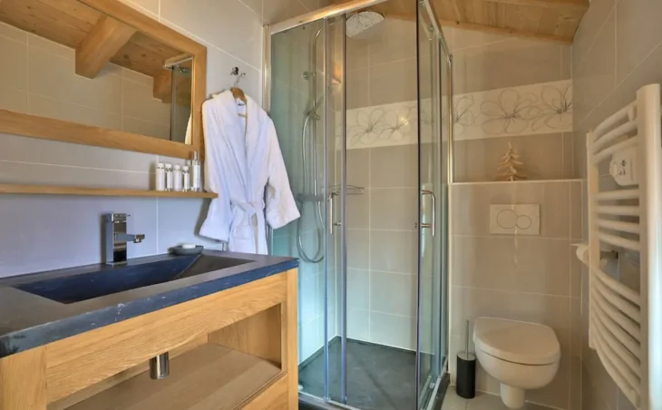 Chalet Aphylla (Self-Catered) - 8