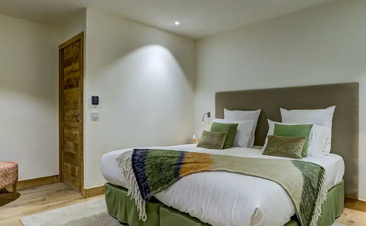 Chalet Constantia (Catered) - 13