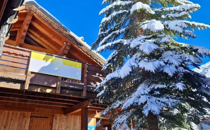 Chalet in the Clouds, Reberty 2000