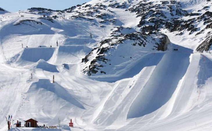 Les Deux-Alpes Ski Holidays - Challenging slopes in Les Deux-Aples