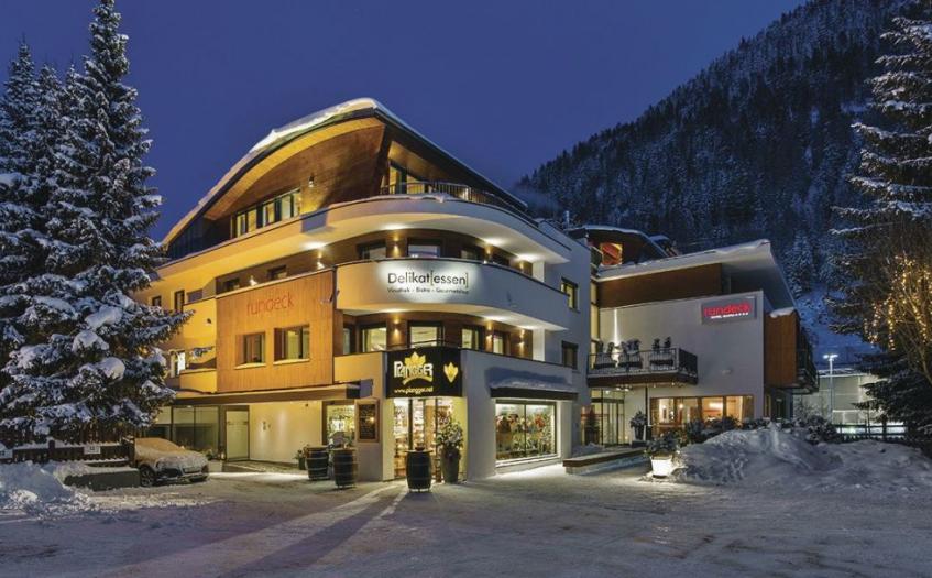 Garni Hotel Rundeck in St Anton , Austria image 1