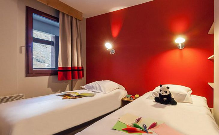 Residence Les Balcons de Bellevarde, Val dIsere, Twin Bedroom