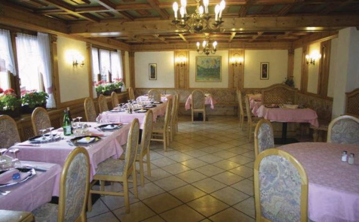 Alpen Hotel Vidi in Madonna Di Campiglio , Italy image 3 